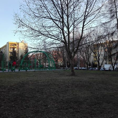 Apartament Pradnik Lägenhet Krasków Exteriör bild