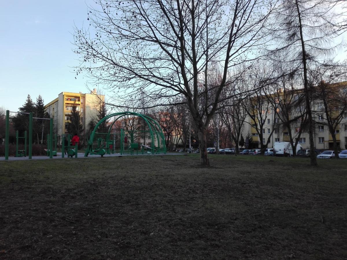 Apartament Pradnik Lägenhet Krasków Exteriör bild