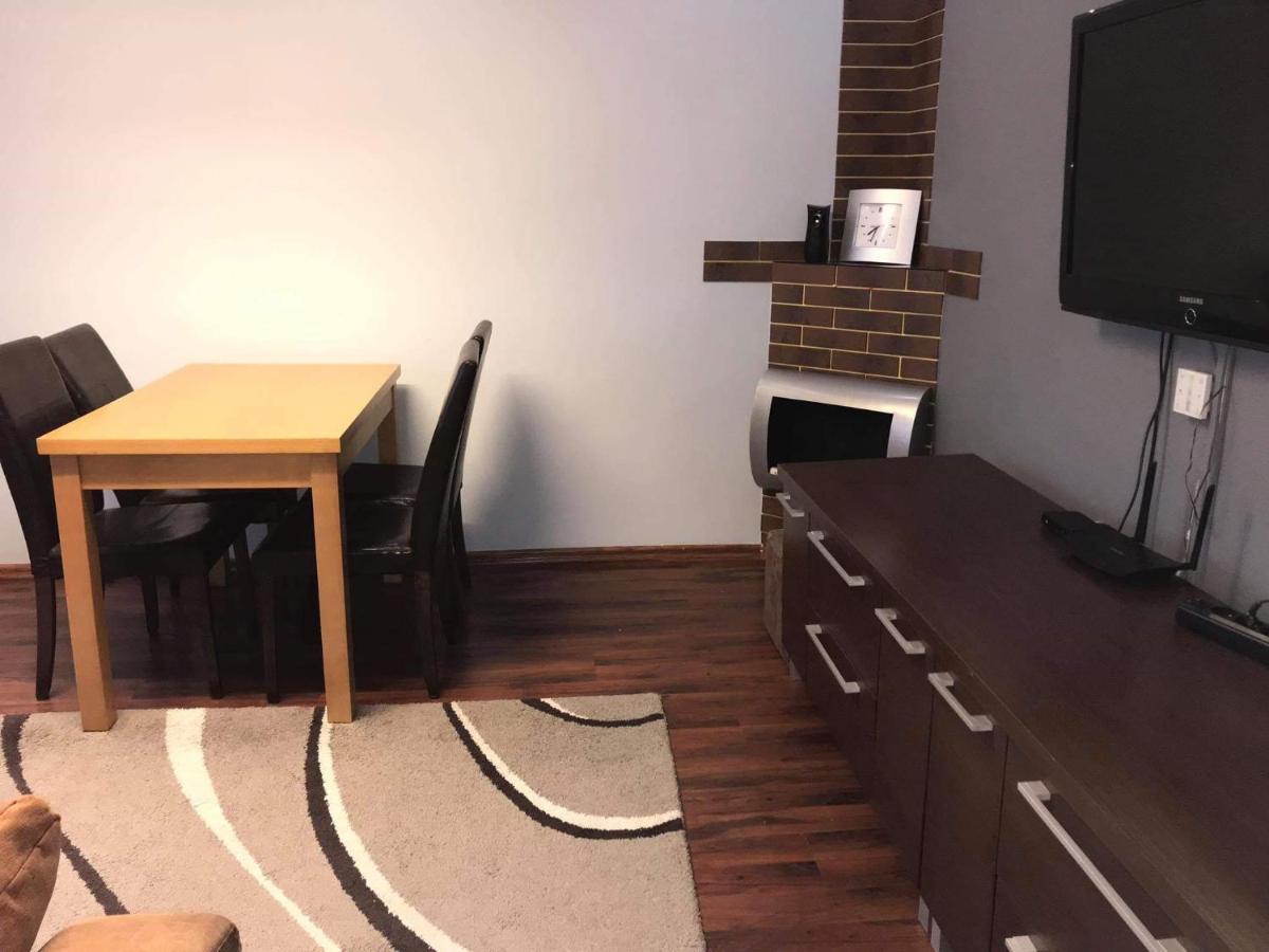 Apartament Pradnik Lägenhet Krasków Exteriör bild
