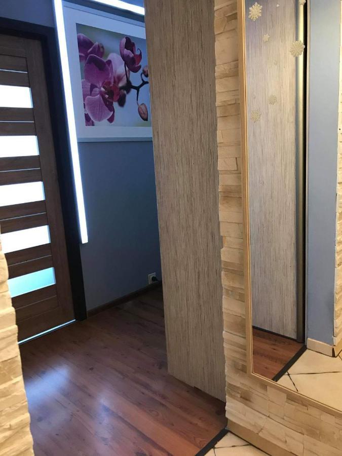 Apartament Pradnik Lägenhet Krasków Exteriör bild
